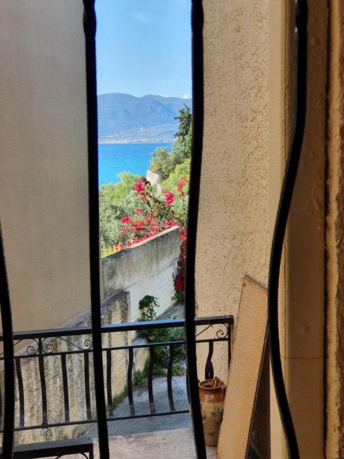 Julia'S Apartment Kalamata Exterior photo